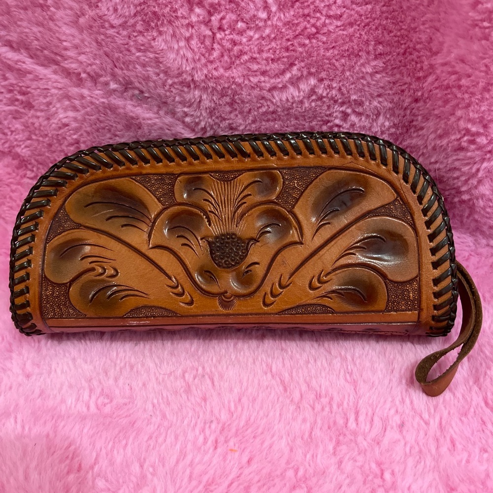Vintage Antique Leather Hand Tooled Floral Pattern Zippered Purse Clutch